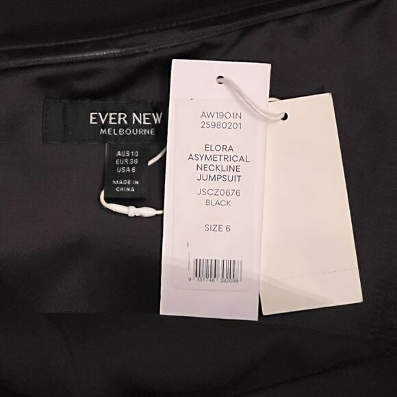 Forever New Asymmetrical cut out wide leg jumpsuit BNWT - Picture 7 of 7